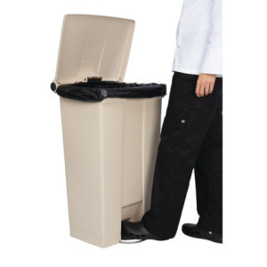 Beige Pedal Container 87L Rubbermaid Step-On: Durability and Hygiene