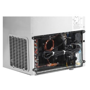 Stroj za votle ledene kocke Dynasteel - 28 kg: Učinkovit in robusten