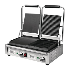 Grill z dvojnim gladkim stikom na levi in rebrastim na desni - Buffalo