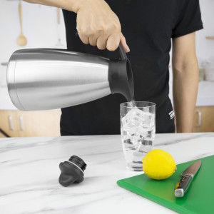 Izolirana steklenica s pokrovom na navoj - 1,5L - Olympia