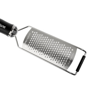 Microplane Coarse Grater in Stainless Steel: Performance and Quality