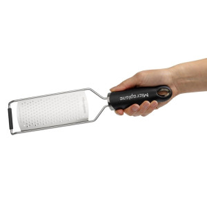 Microplane Coarse Grater in Stainless Steel: Performance and Quality