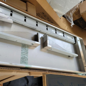 Stenska polica iz nerjavečega jekla - L 1500 x P 300 mm - Dynasteel