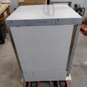 Maestro Dishwasher 50x50 400V with Drain Pump and Detergent Dispenser - Gastro M - Fourniresto