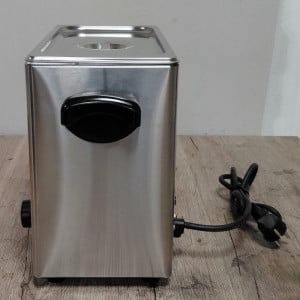 Kuhalnik za jajca Dynasteel - 8 jajc: profesionalno kuhanje