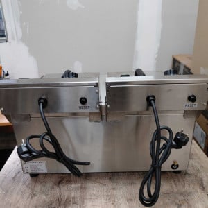 Professional Deep Fryer 2 x 13 L with Drain - Dynasteel: Performance and durability for your kitchen