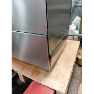 Profesionalni pomivalni stroj s dozirnikom sredstva za izpiranje in detergenta - 40 x 40 cm - Dynasteel