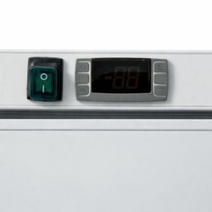 Ventilirana hladilna omara 400 L - Notranjost ABS - Dynasteel
